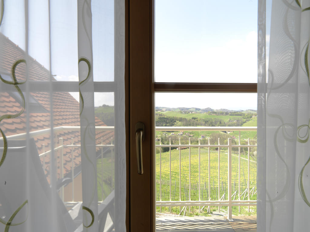 Weingut Skoff Original Hotell Gamlitz Eksteriør bilde