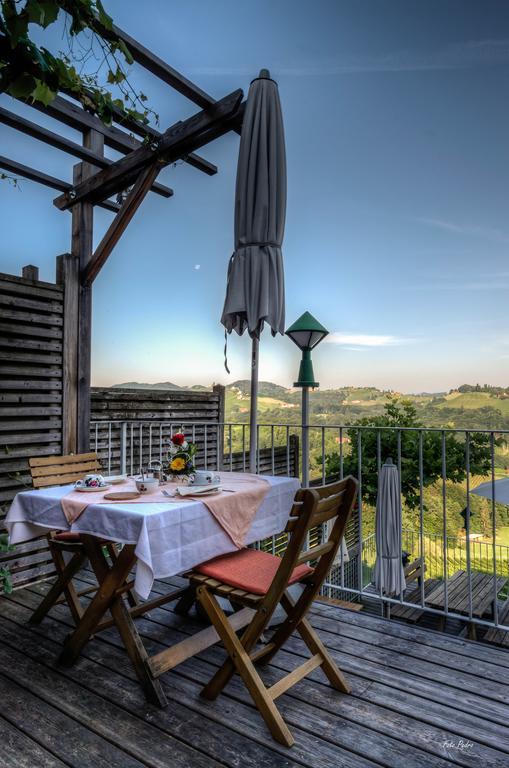 Weingut Skoff Original Hotell Gamlitz Eksteriør bilde